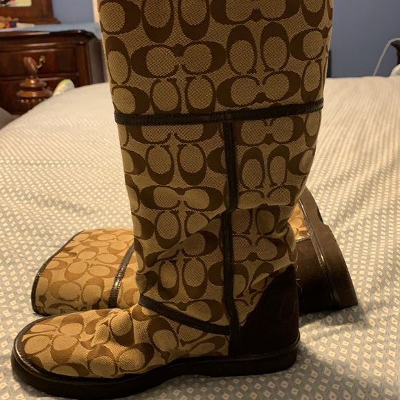 Brand new coach boots size 7